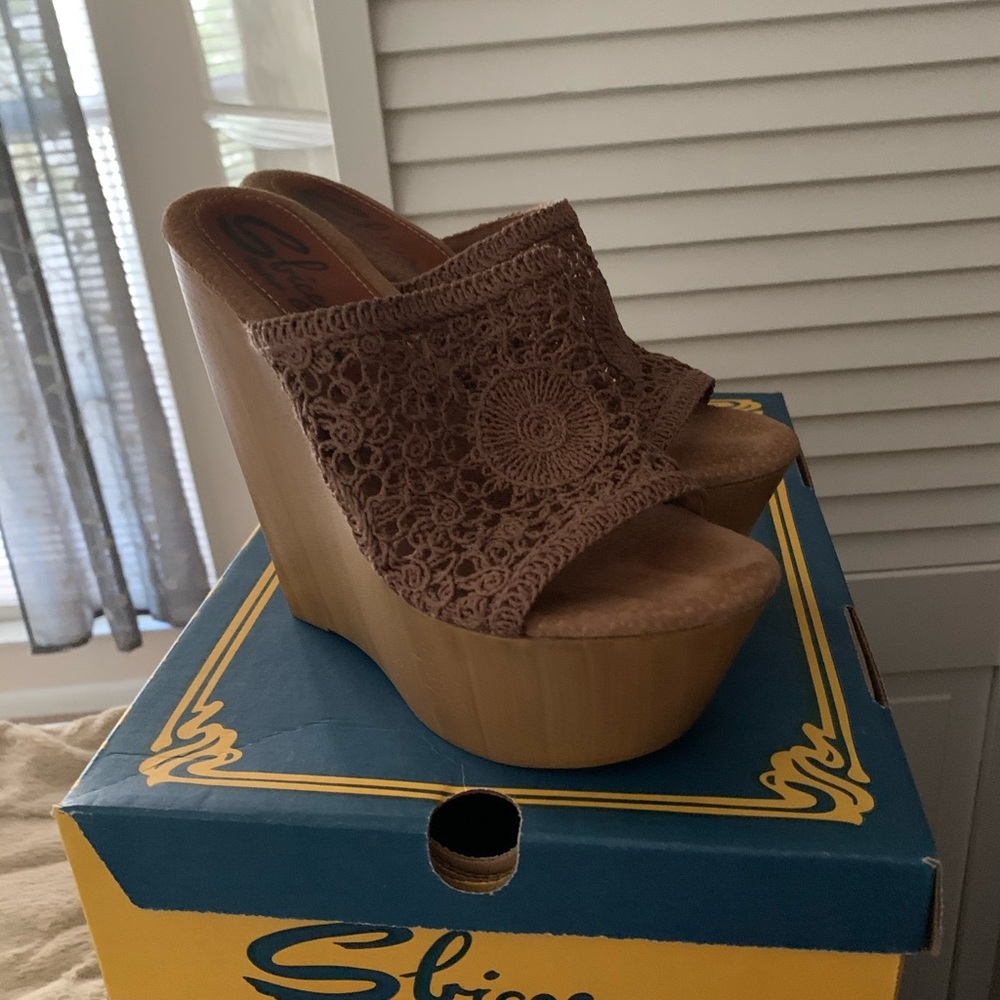 Wedge Platforms